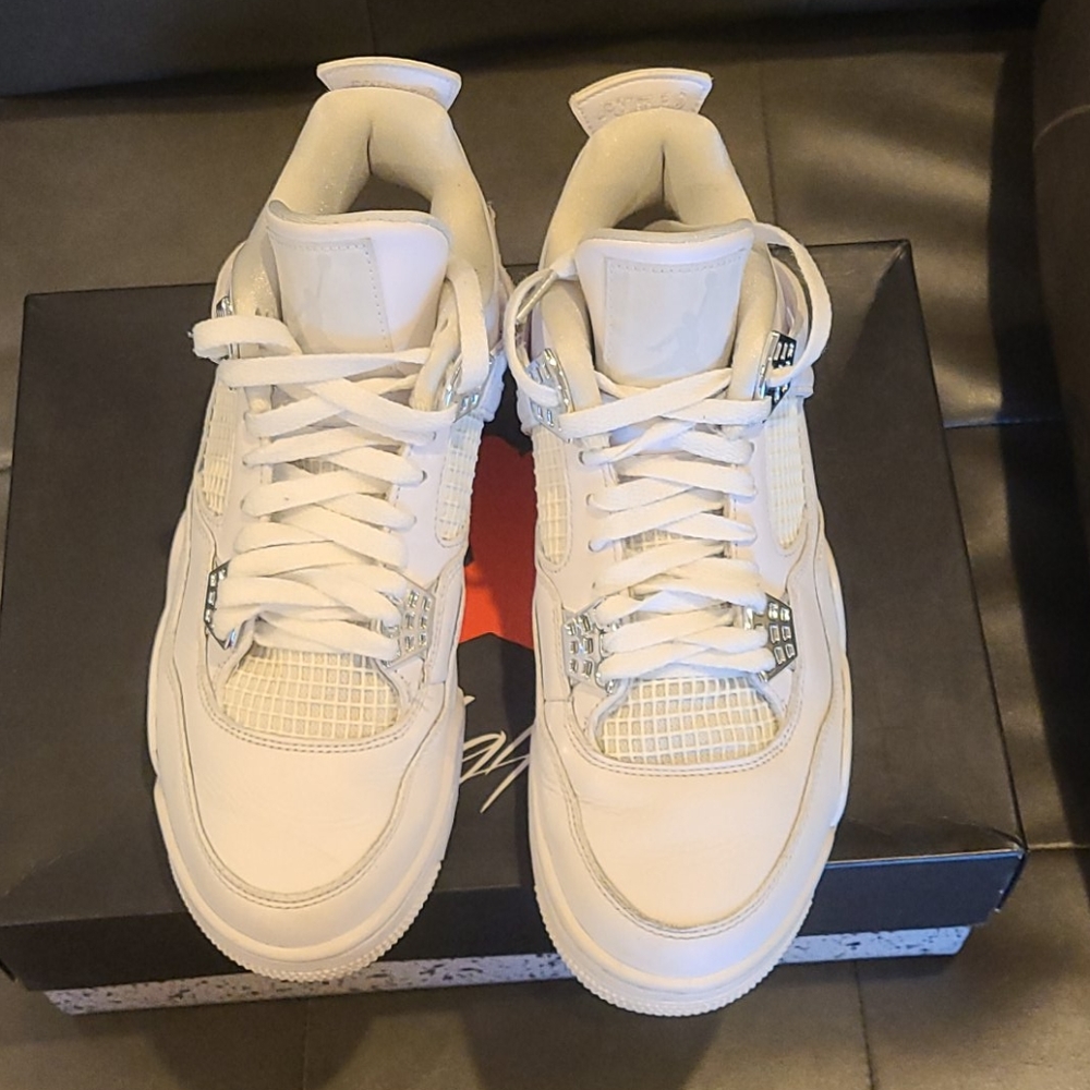 Air Jordan retro 4 pure money